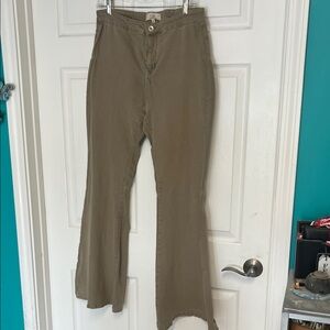 Chelsea & Violet Olive Trousers